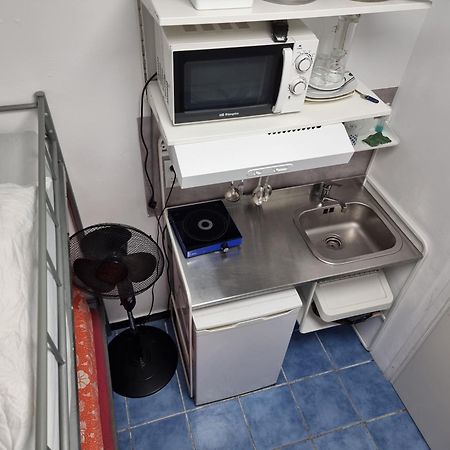 Albergue Cristina Habitaciones Con Bano Privado Y Mini Cocina Corralejo Exterior photo