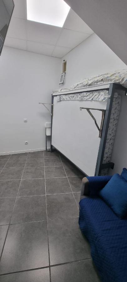 Albergue Cristina Habitaciones Con Bano Privado Y Mini Cocina Corralejo Exterior photo